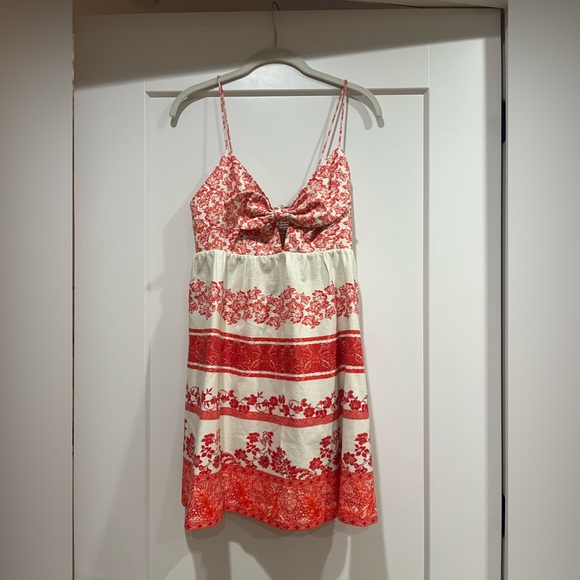 Alice + Olivia Melvina Babydoll Dress - Picture 5 of 8